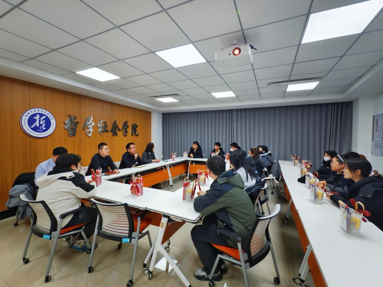 开心鬼传媒
组织开展考研学生关怀活动暨考前诚信教育和安全提示工作